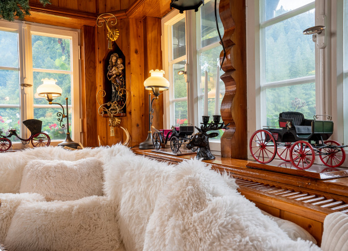 Schwarzwaldhaus Wolftal – Historisches Jagdanwesen, Park und Wildbach im Schwarzwald