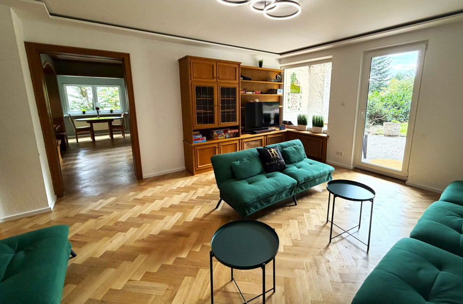 Gästehaus Waldruhe – Großes Ferienhaus für Gruppen & Familien