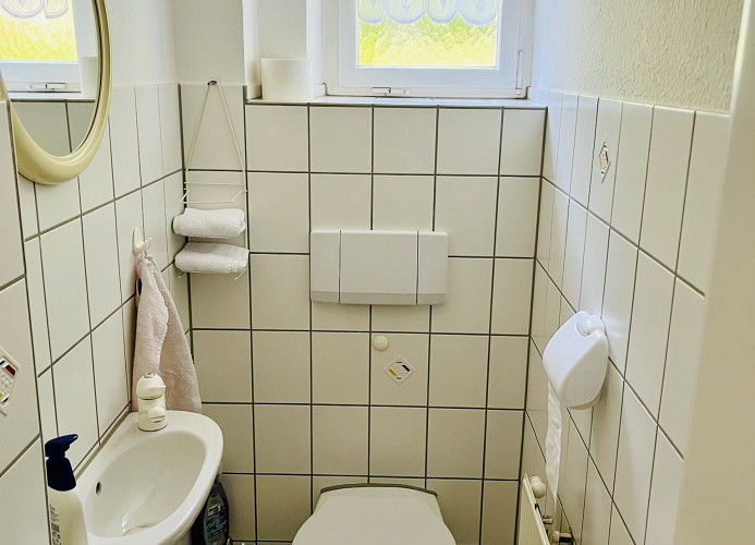 Ferienhaus Oesterle - Idyllisches Schwarzwaldhaus am Bach mit Terrasse & Balkon