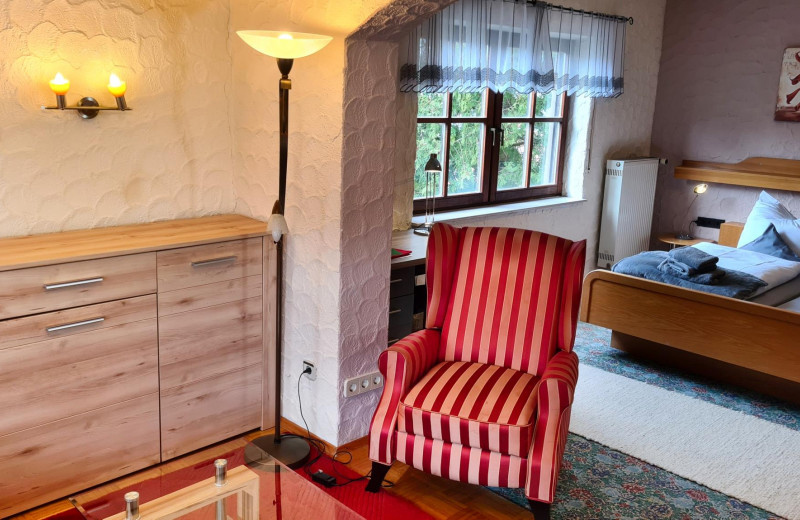 Zi03 Doppelzimmer Schönblick mit Balkon  