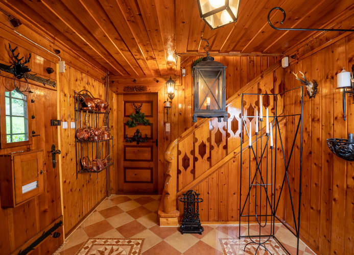 Schwarzwaldhaus Wolftal – Historisches Jagdanwesen, Park und Wildbach im Schwarzwald