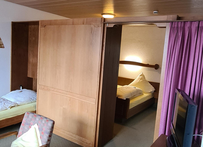 Doppelzimmer Kuckucknest mit schönem Balkon - Pension Hauber 