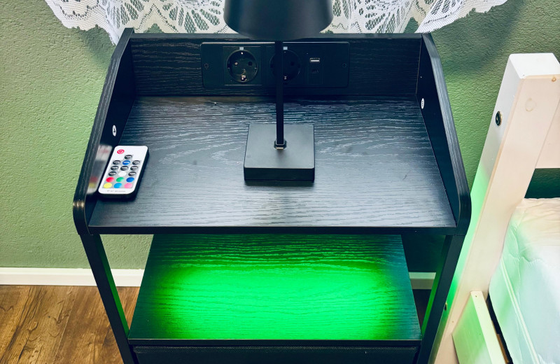 Einzelzimmer 2 'Work' - Suhitha´s Gästehaus Villingen-Schwenningen