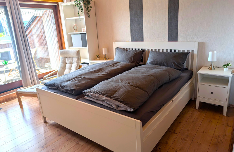  Ferienwohnung 'Waldblick' mit Balkon und Dachterrasse mit traumhaftem Südblick - Mein SWH