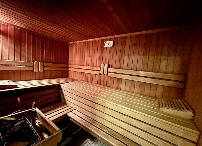 PEAKS & PINES SCHÖNWALD | Sauna + Pool