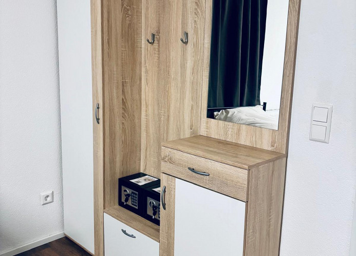 Dreibettzimmer 1 'Home' - Suhitha´s Gästehaus Villingen-Schwenningen