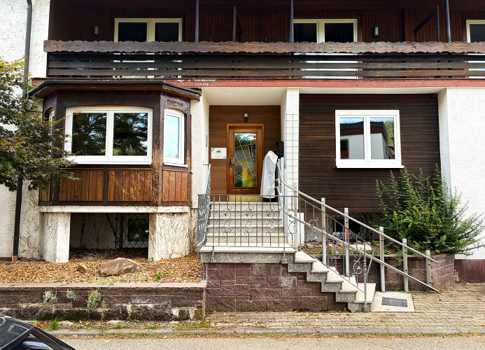 Gästehaus Waldruhe – Großes Ferienhaus für Gruppen & Familien