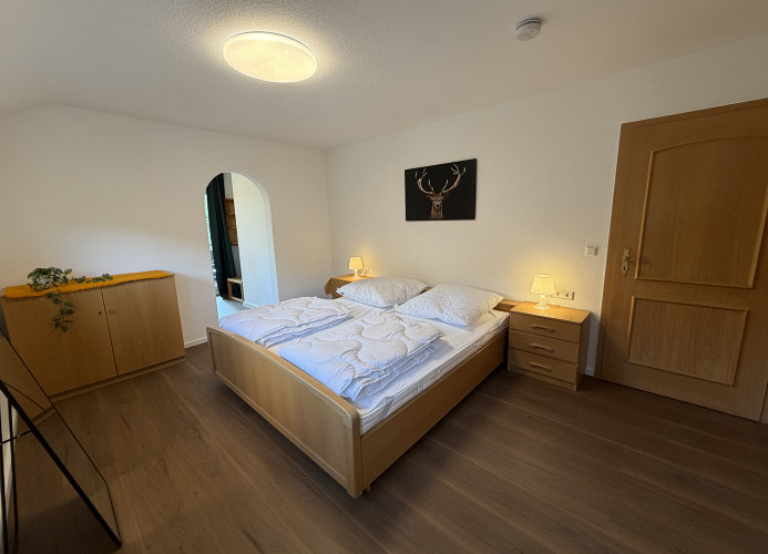 Gästehaus Waldruhe – Großes Ferienhaus für Gruppen & Familien