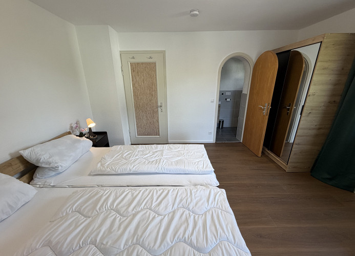 Gästehaus Waldruhe – Großes Ferienhaus für Gruppen & Familien